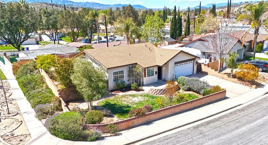 19200 Ranier Street, Canyon Country, California 91351