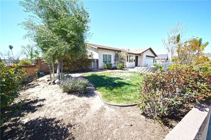 19200 Ranier Street, Canyon Country, California 91351