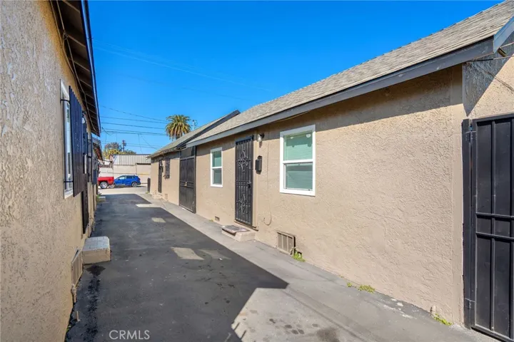8804 Beach Street 1/2, Los Angeles, California 90002