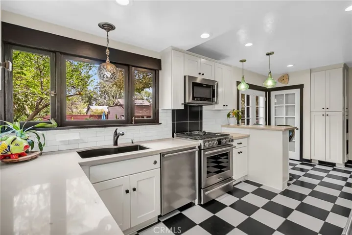 4465 5th Street, Riverside, California 92501