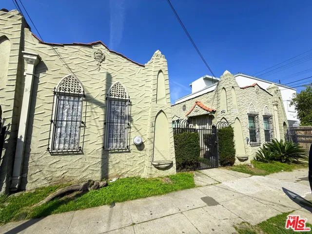 1205 S Mariposa Avenue, Los Angeles, California 90006