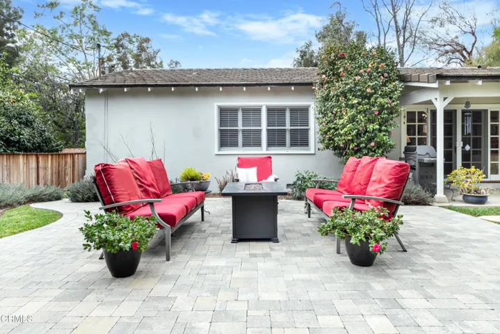 Paverstone patio.