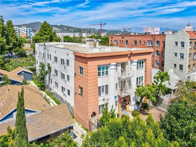 5617 La Mirada Avenue, Los Angeles, California 90038