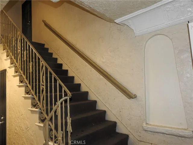 5617 La Mirada Avenue, Los Angeles, California 90038