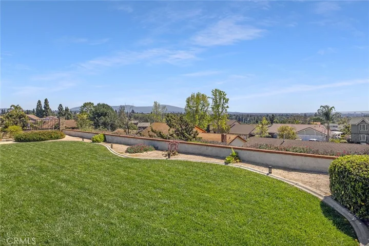2424 Camino Rey, Fullerton, California 92833