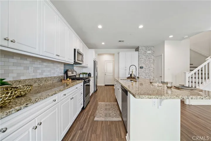 31558 Alicante, Winchester, California 92596