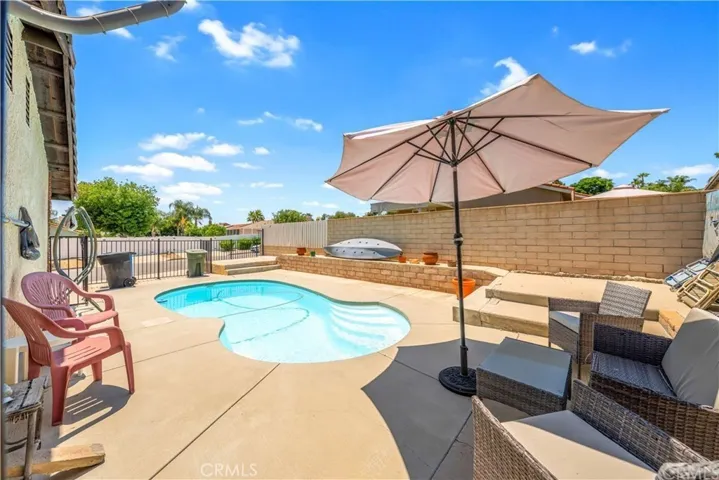 30028 Mayflower Drive, Canyon Lake, California 92587