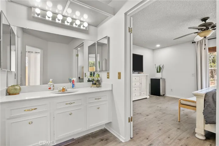 1653 W Avenue L, Lancaster, California 93534