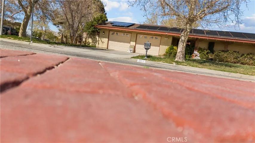 1653 W Avenue L, Lancaster, California 93534