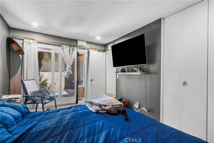 1653 W Avenue L, Lancaster, California 93534