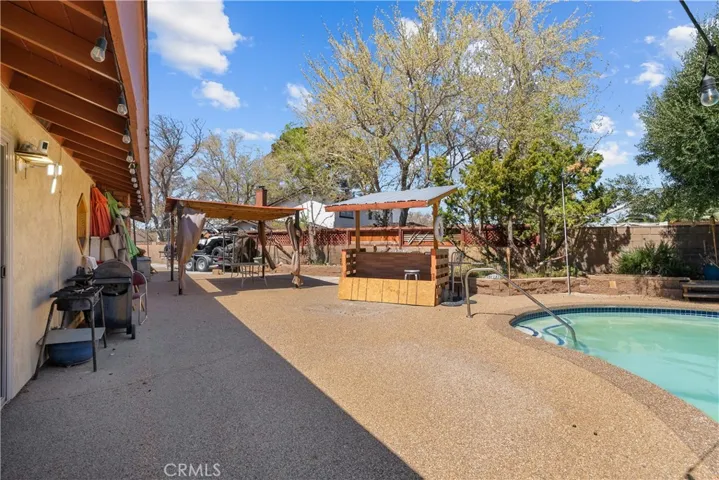 1653 W Avenue L, Lancaster, California 93534