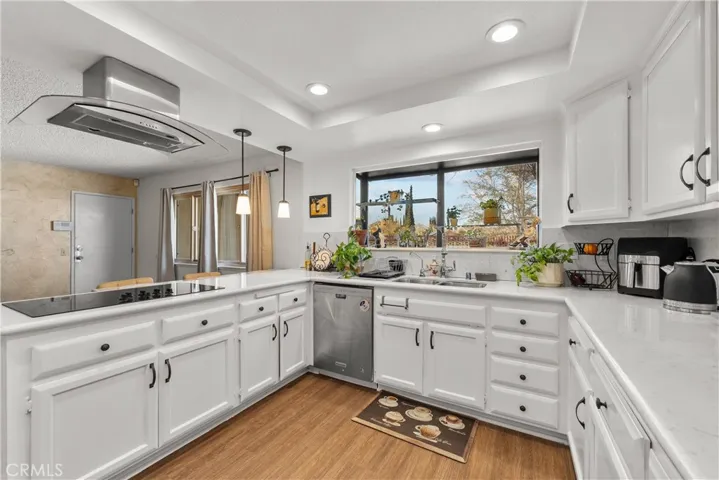 1653 W Avenue L, Lancaster, California 93534