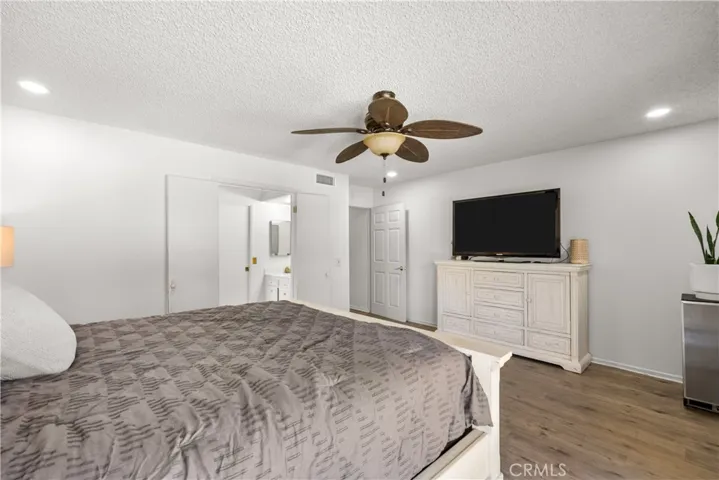 1653 W Avenue L, Lancaster, California 93534