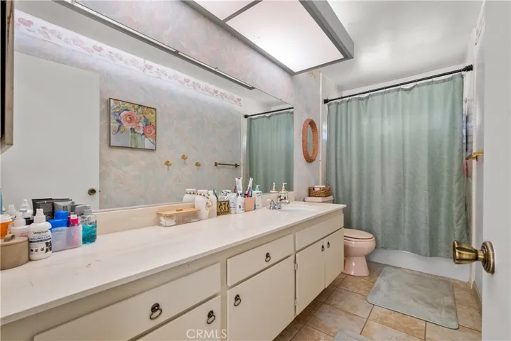 1653 W Avenue L, Lancaster, California 93534