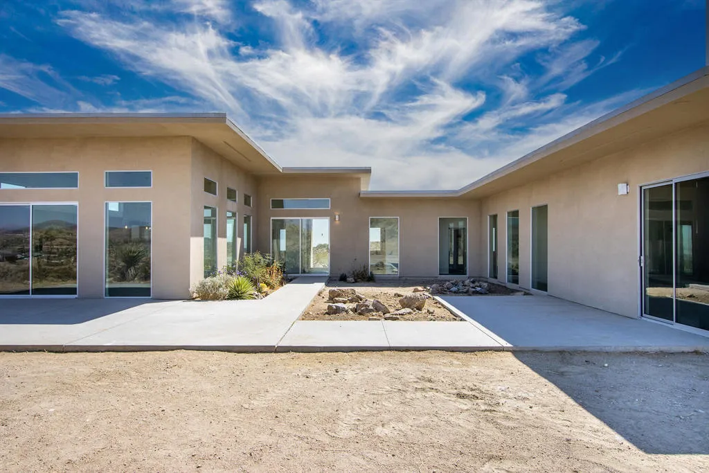 5098 Balsa Avenue, Yucca Valley, California 92284 home-pic-63