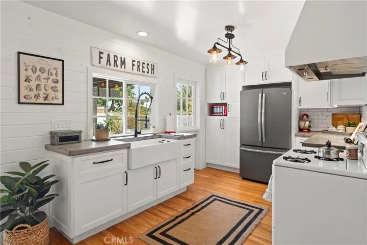 15723 Formby Drive, La Mirada, California 90638