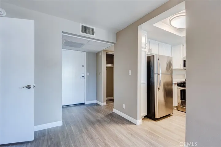 4500 Laurel Canyon Boulevard 204, Studio City, California 91607