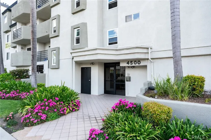 4500 Laurel Canyon Boulevard 204, Studio City, California 91607