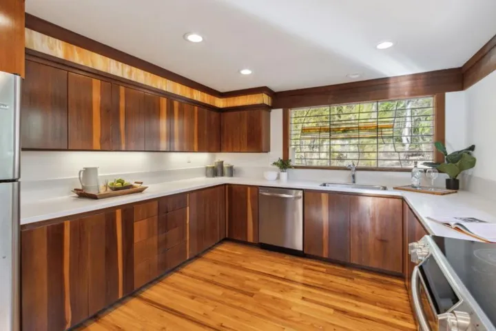 50 Rustic Lane, Santa Cruz, California 95060