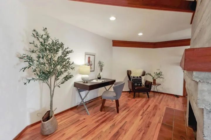 50 Rustic Lane, Santa Cruz, California 95060