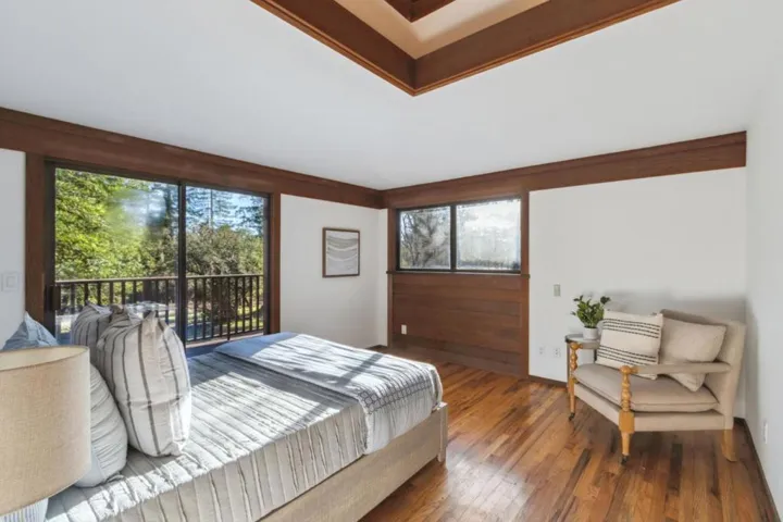 50 Rustic Lane, Santa Cruz, California 95060