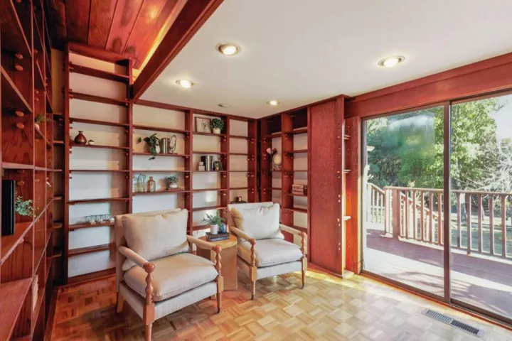 50 Rustic Lane, Santa Cruz, California 95060