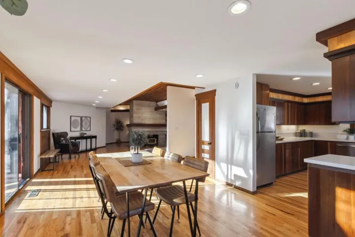 50 Rustic Lane, Santa Cruz, California 95060