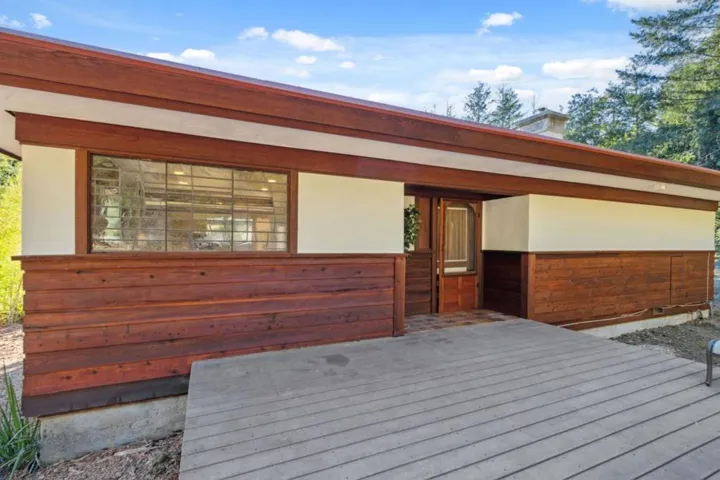 50 Rustic Lane, Santa Cruz, California 95060