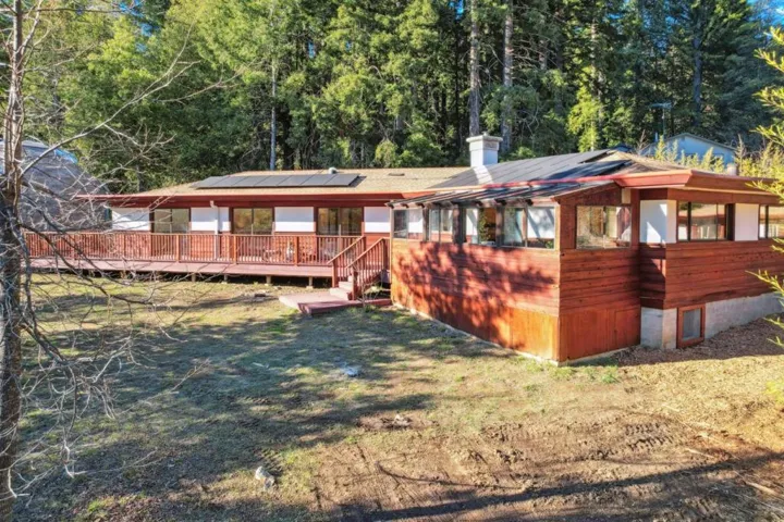 50 Rustic Lane, Santa Cruz, California 95060