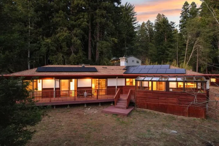50 Rustic Lane, Santa Cruz, California 95060