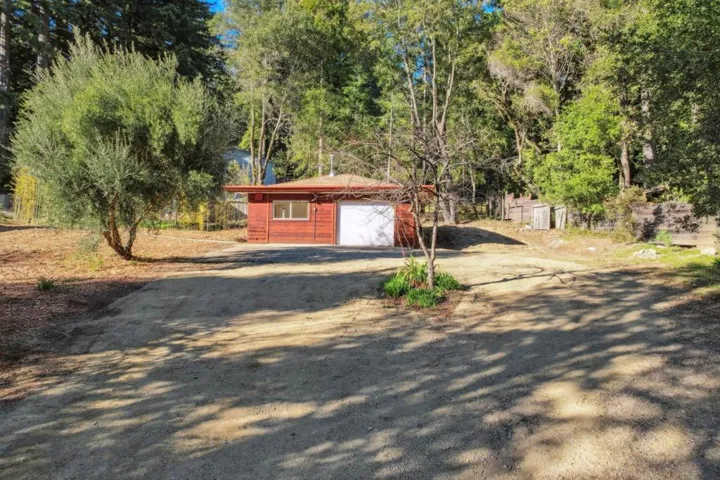 50 Rustic Lane, Santa Cruz, California 95060