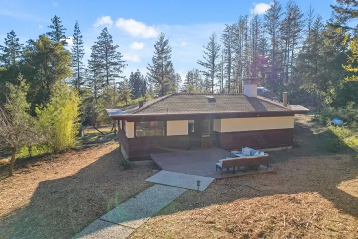 50 Rustic Lane, Santa Cruz, California 95060