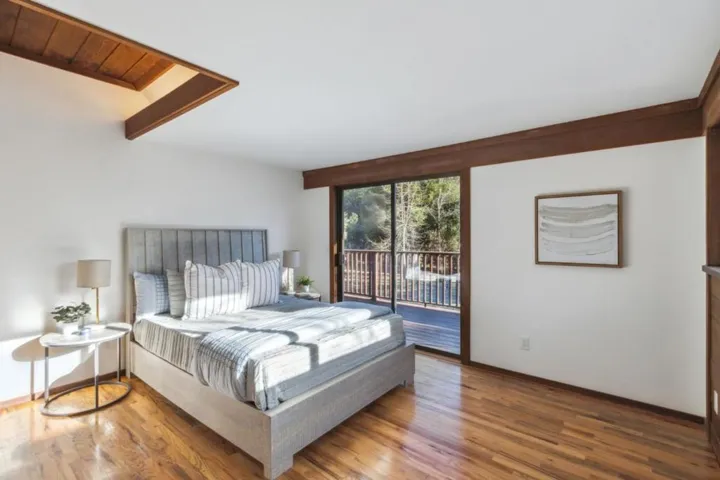 50 Rustic Lane, Santa Cruz, California 95060