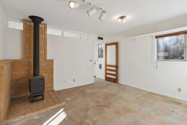 50 Rustic Lane, Santa Cruz, California 95060