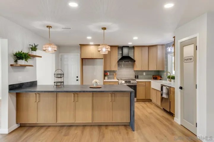 2667 Russmar Dr, San Diego, California 92123