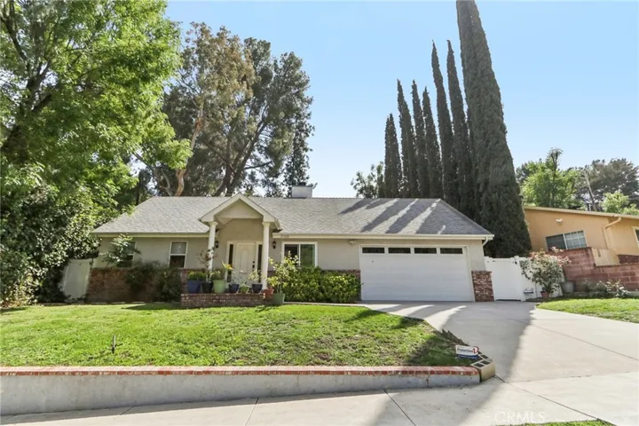 21006 Dumetz Road, Woodland Hills, California 91367