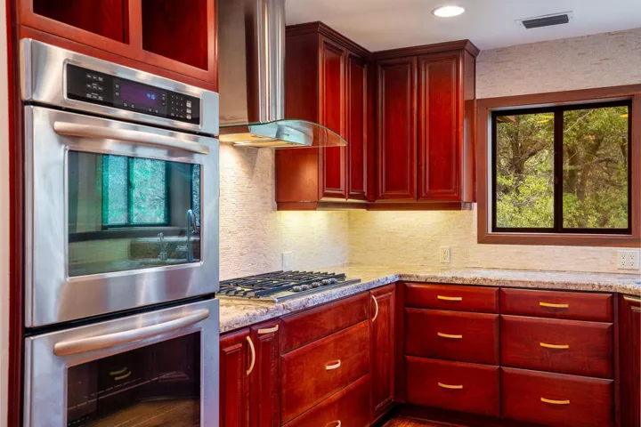 25504CedarGlenDr.-35