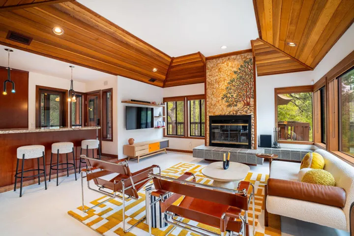 25504CedarGlenDr.-24
