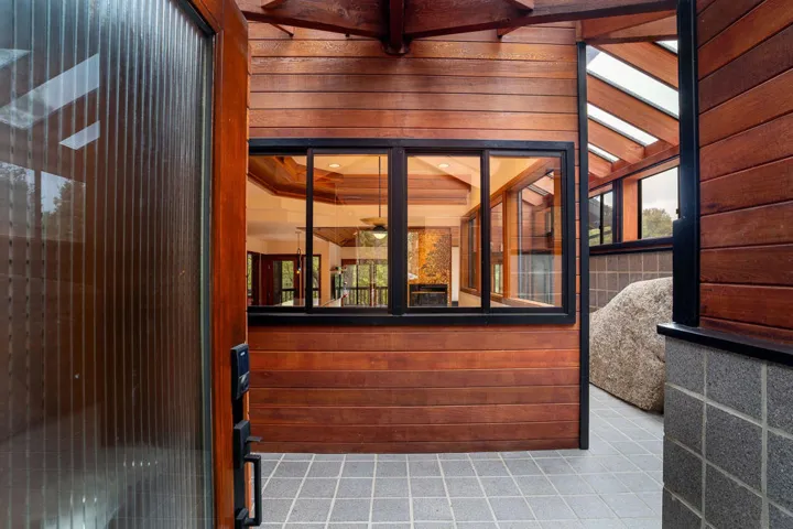 25504CedarGlenDr.-16