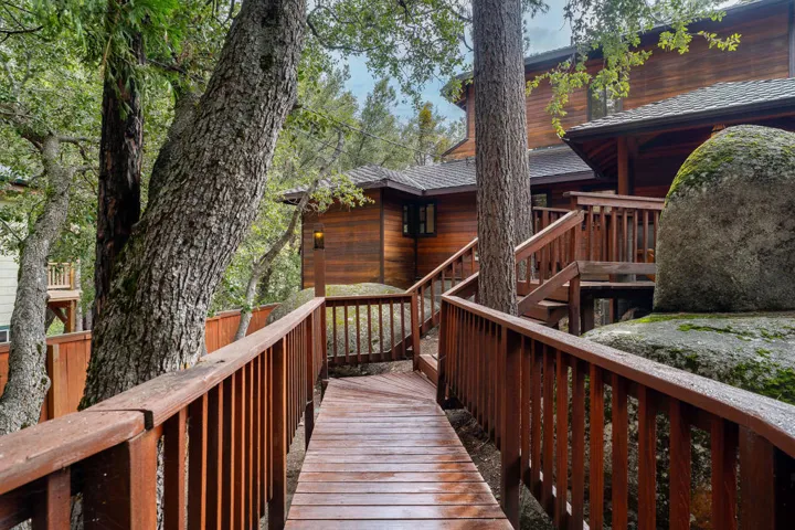 25504CedarGlenDr.-13