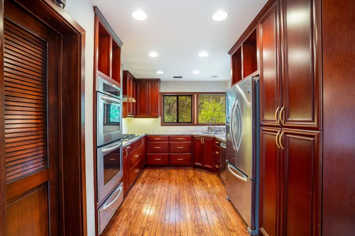 25504CedarGlenDr.-34