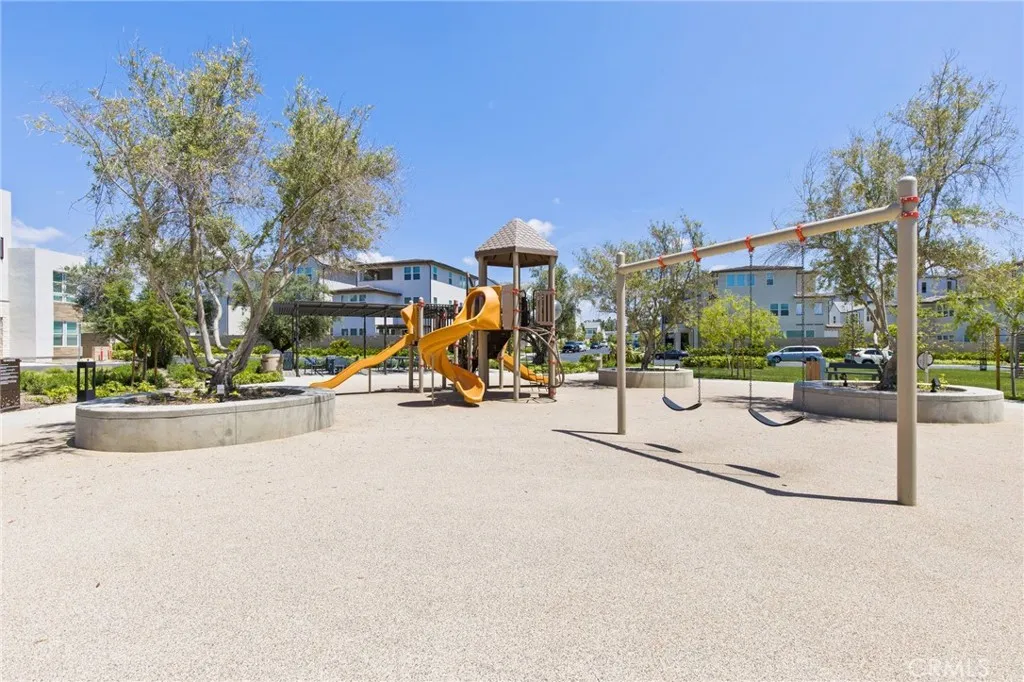 100 Allen, Lake Forest, California 92630 home-pic-25