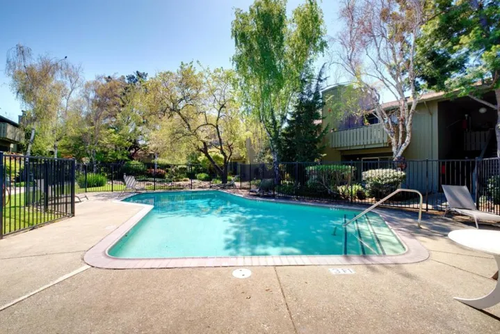 50 E Middlefield Road 40, Mountain View, California 94043