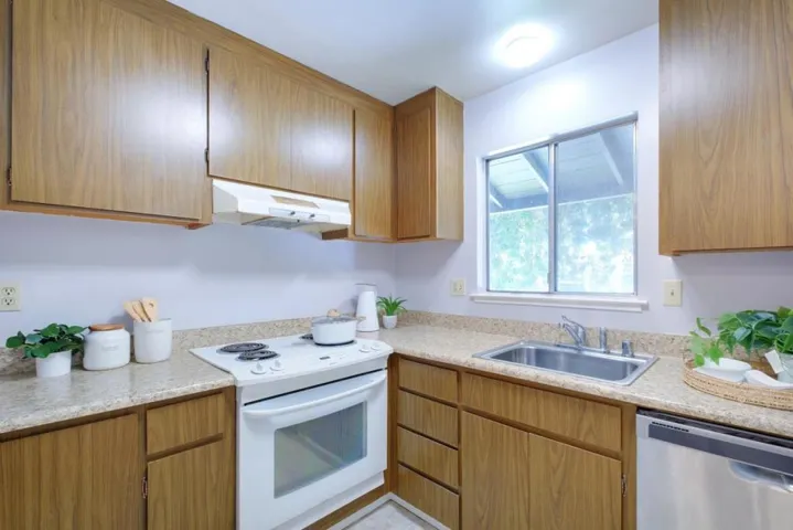 50 E Middlefield Road 40, Mountain View, California 94043