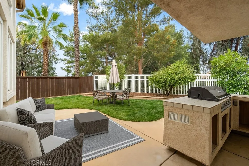 32865 Naples Court, Temecula, California 92592 home-pic-4