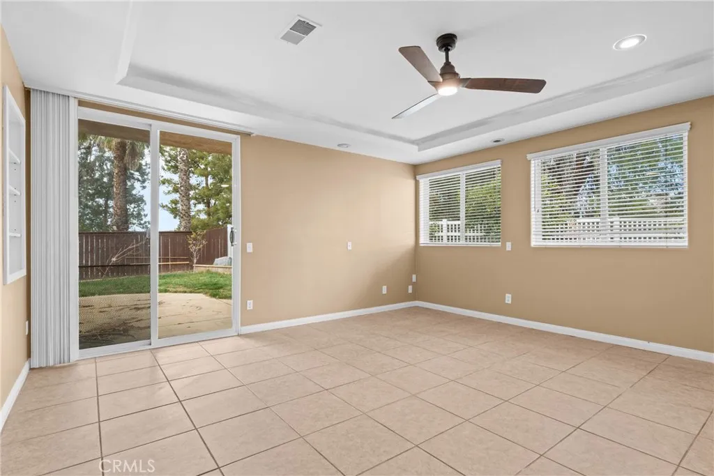 32865 Naples Court, Temecula, California 92592 home-pic-15