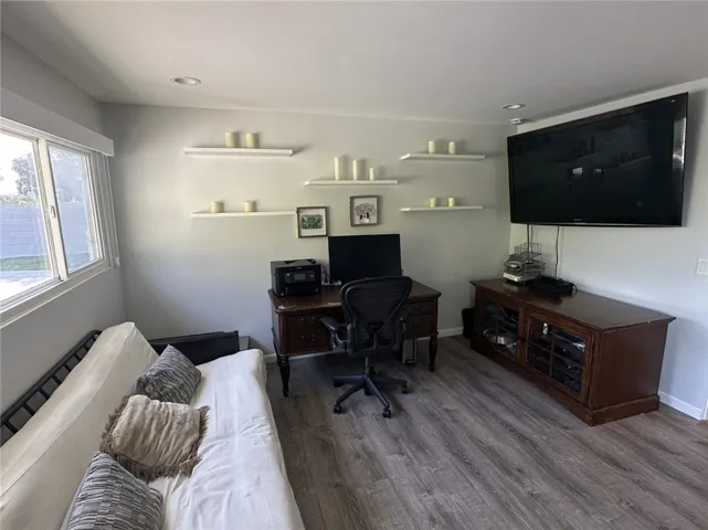 Downstairs bedroom 1.