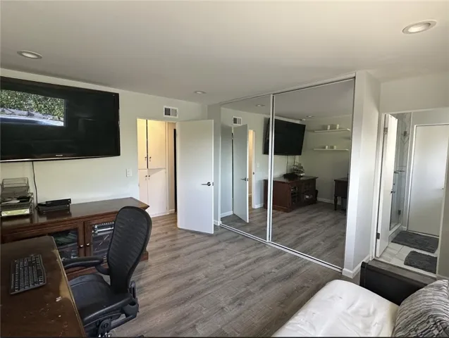 Downstairs bedroom 1.