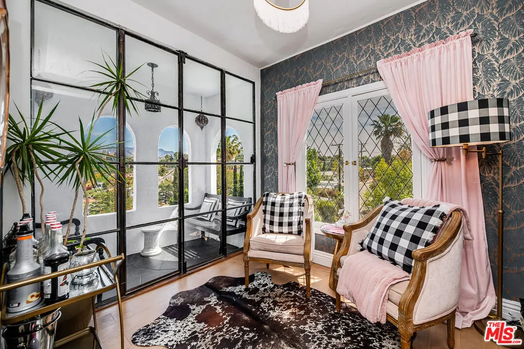 1427 Columbia Drive, Glendale, California 91205 home-pic-8