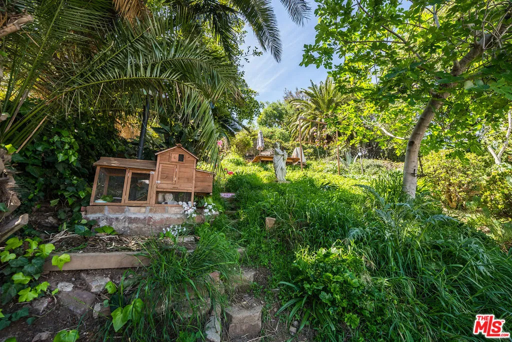 1427 Columbia Drive, Glendale, California 91205 home-pic-32